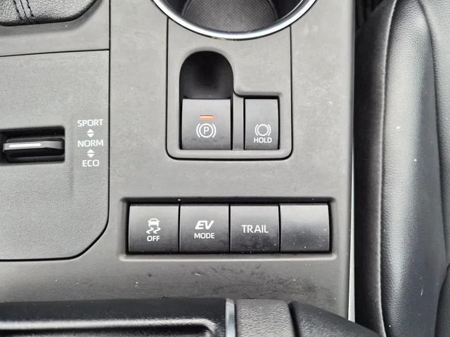 Used 2022 Gray Toyota XLE image 31