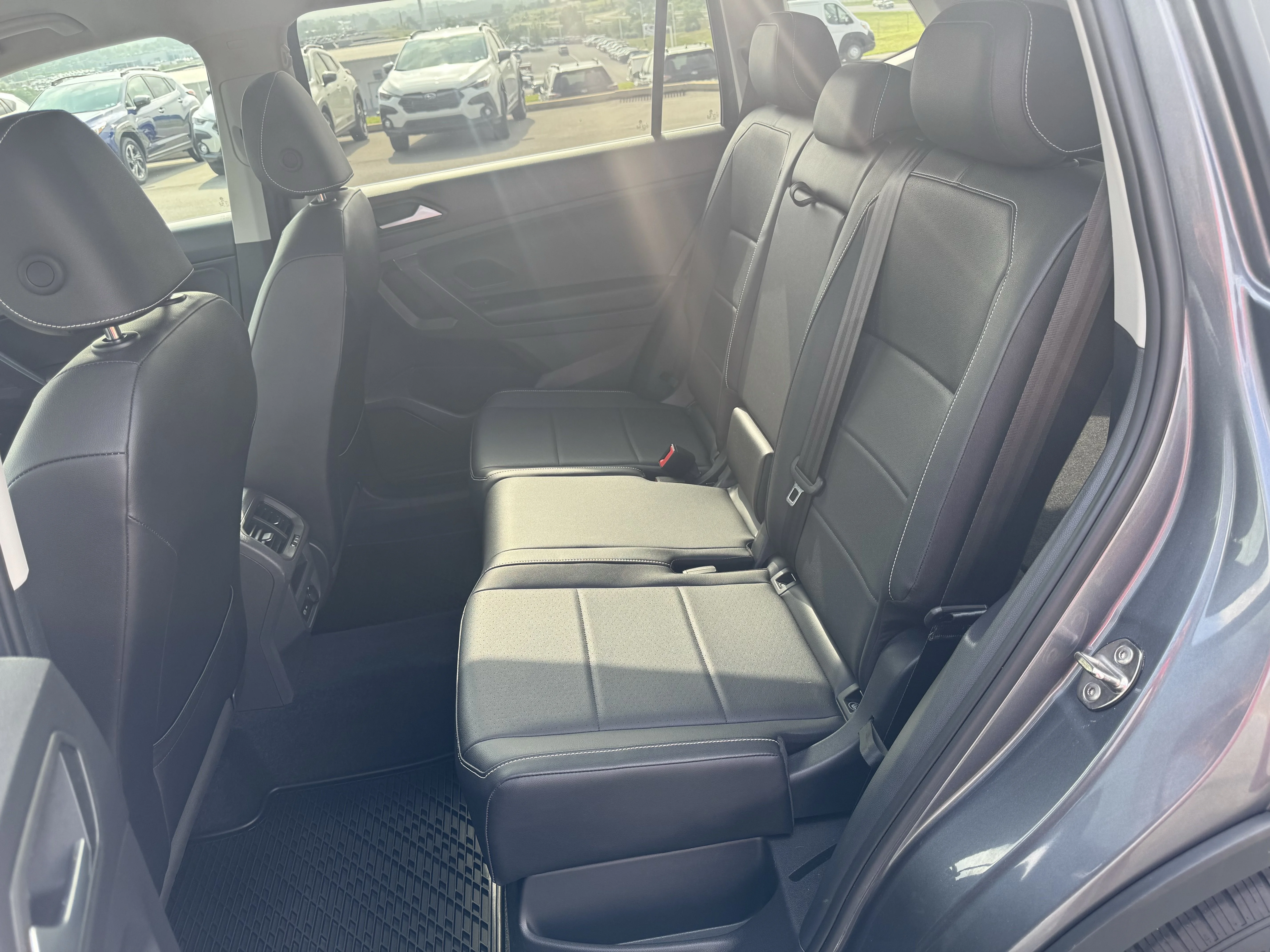 Used 2021 Platinum Gray Metallic Volkswagen SE image 13