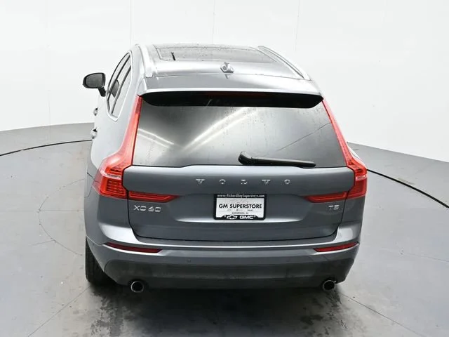 Used 2019 Grey Volvo Momentum image 39