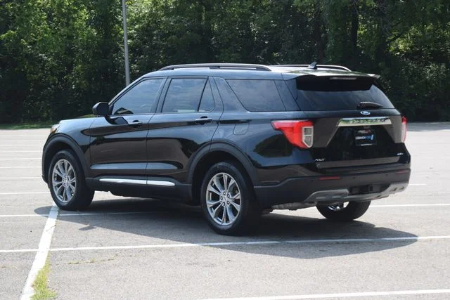 Used 2023 Black Ford XLT image 25