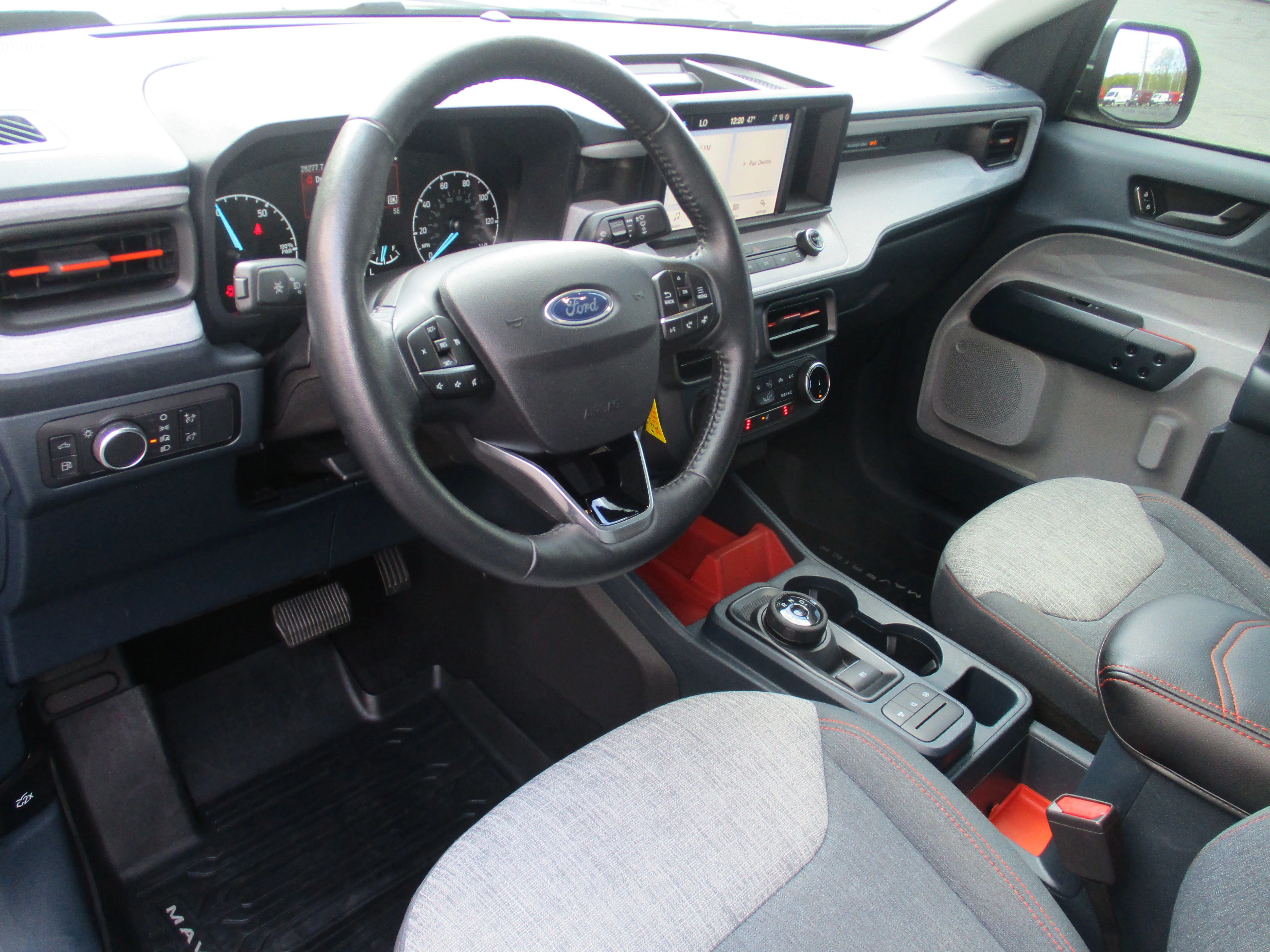 Used 2022 Area 51 Ford XLT Hybrid FWD image 30