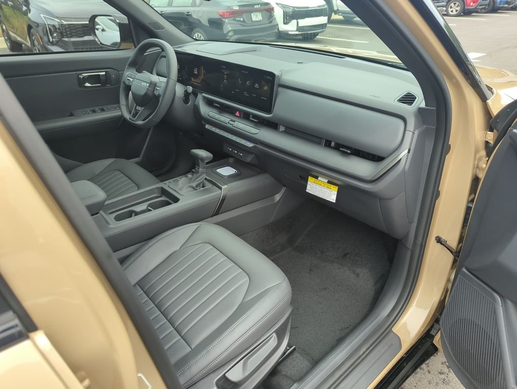 New 2027 Terrain Brown Kia X-Line S image 34