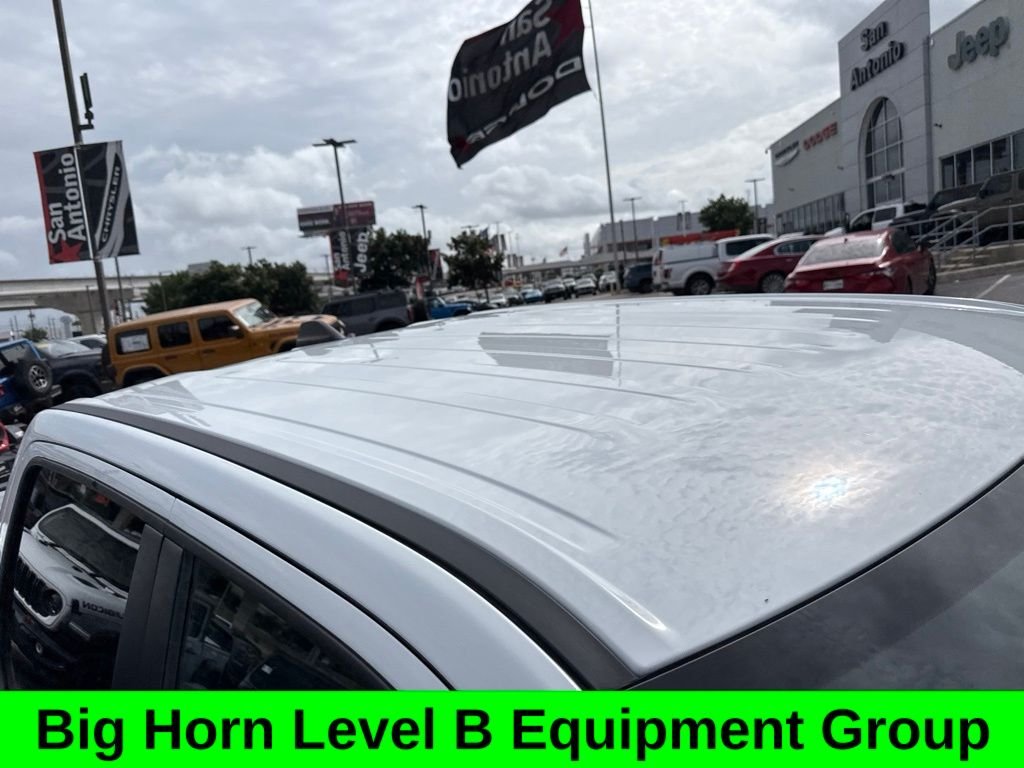 Used 2023 White Ram Big Horn/Lone Star image 5