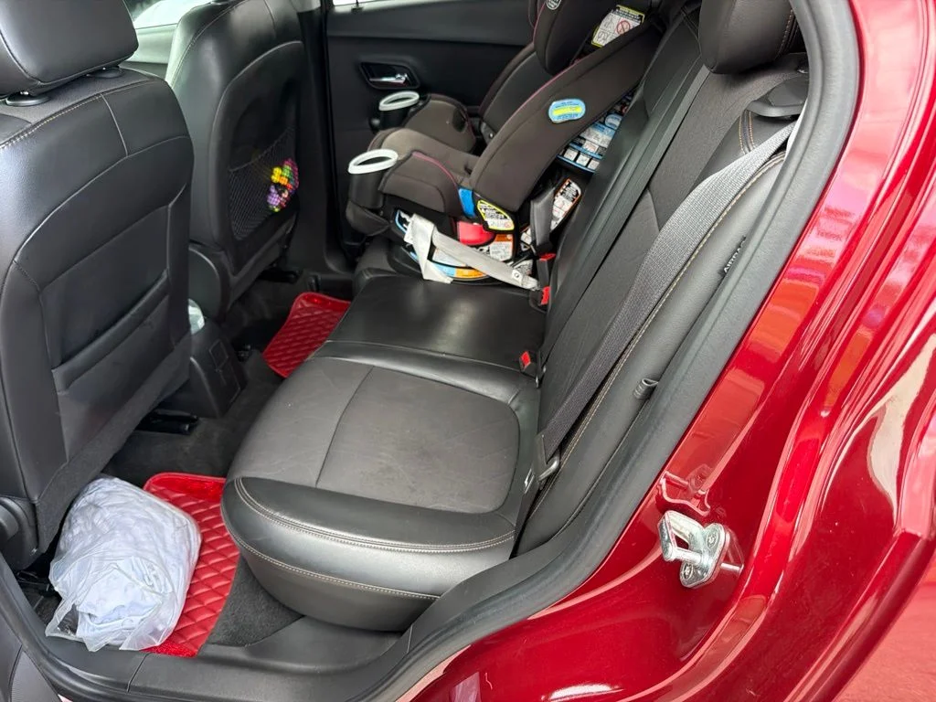Used 2021 Crimson Metallic Chevrolet LT image 7