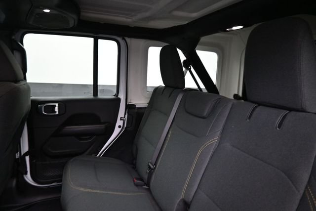Used 2025 White Jeep Sahara image 14