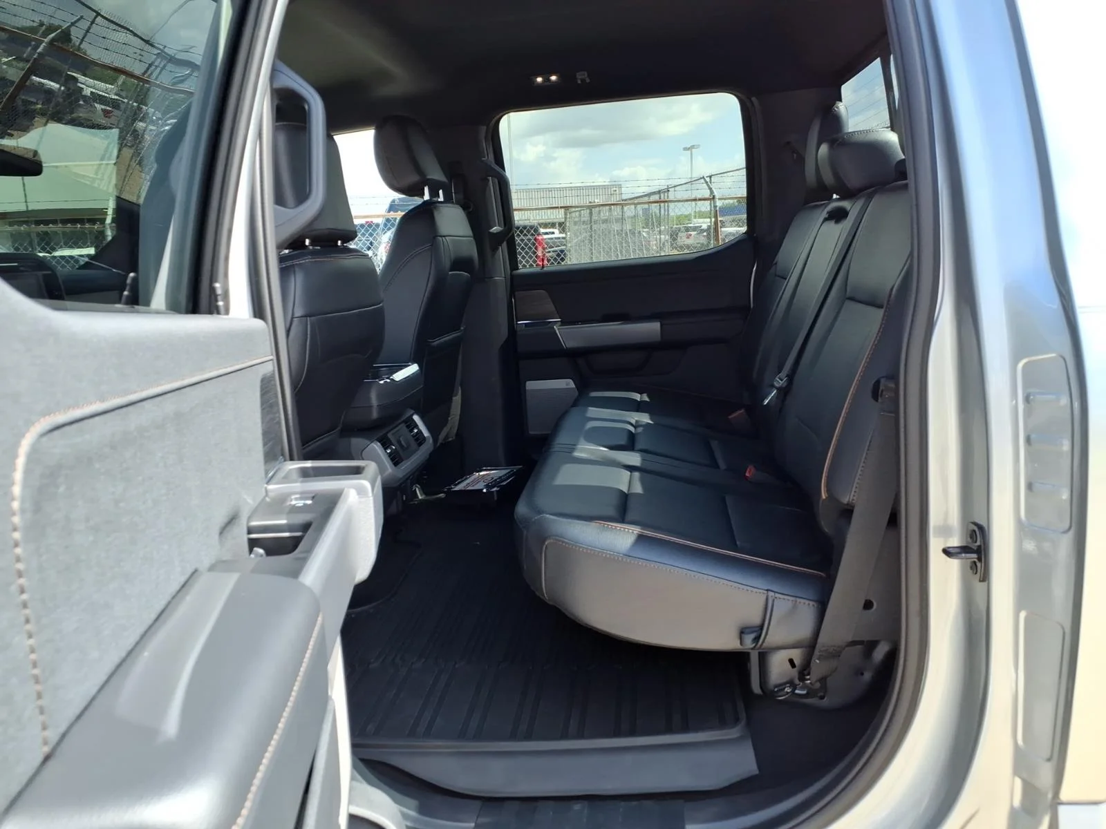Used 2024 Iconic Silver Ford Lariat image 16