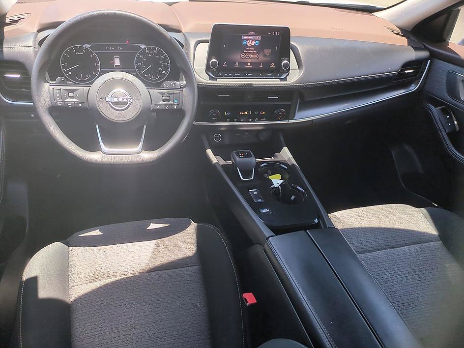 Used 2023 Brilliant Silver Metallic Nissan SV image 28