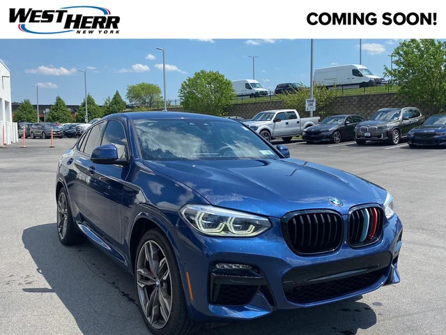 2021 BMW X4 M40i's photo