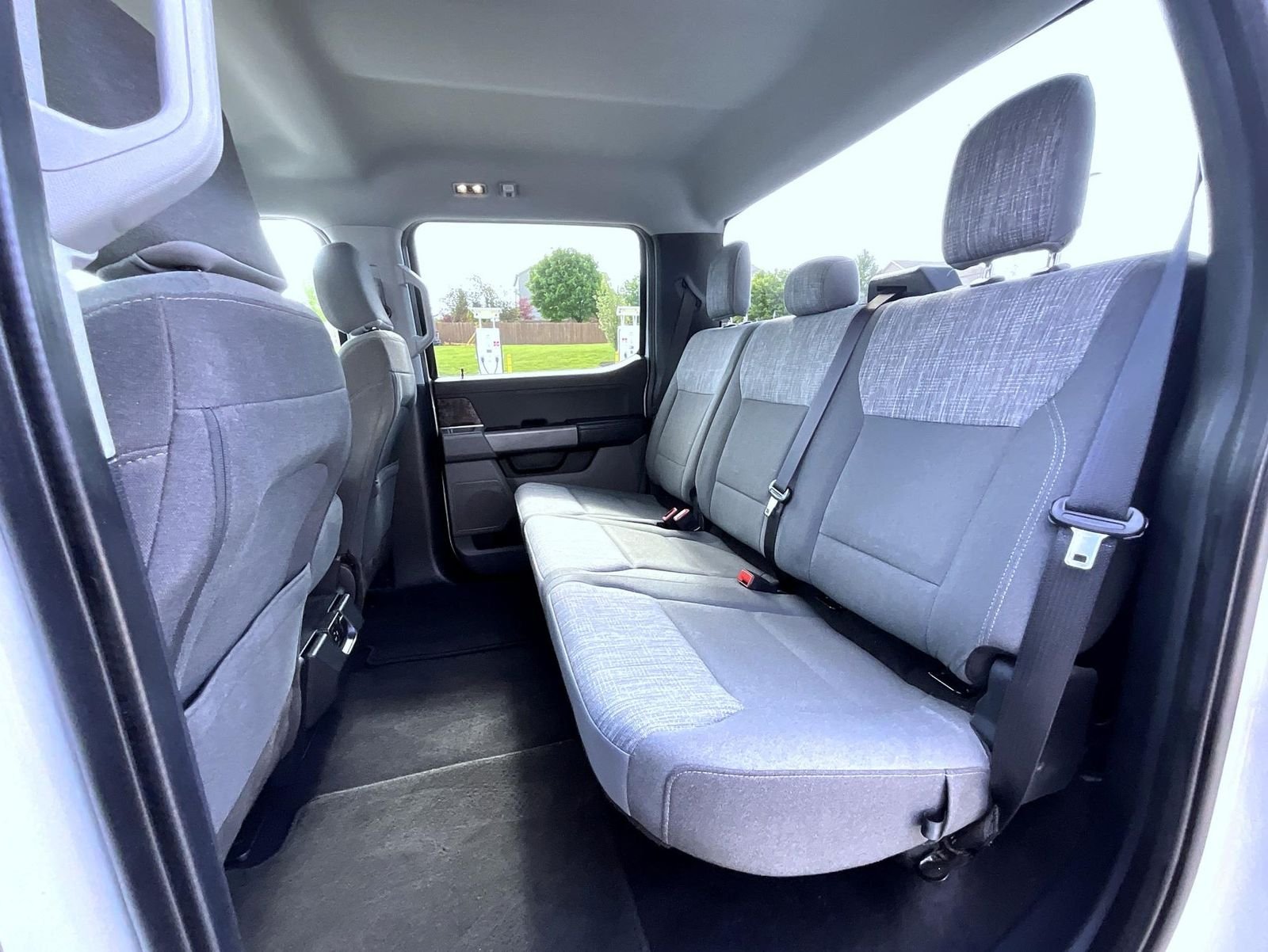 Used 2023 Oxford White Ford XLT image 20