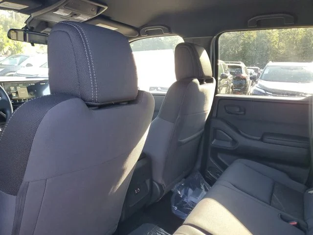 New 2026 Boulder Gray Pearl Nissan Crew Cab SV image 23