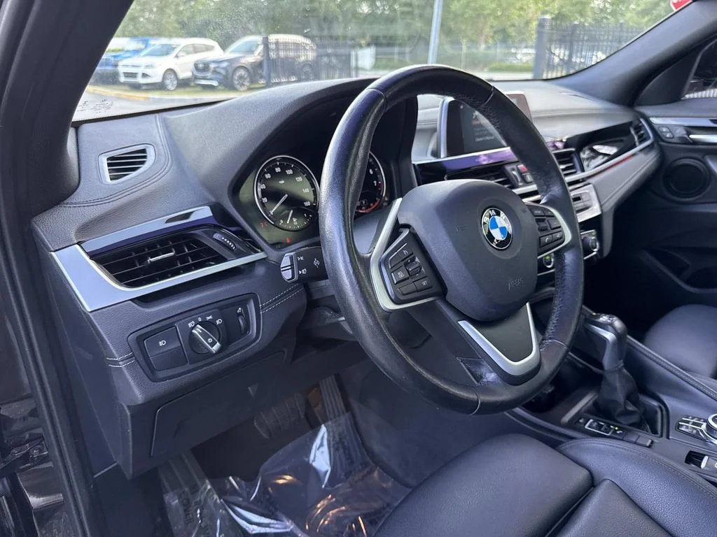 Used 2019 Black BMW sDrive28i image 26