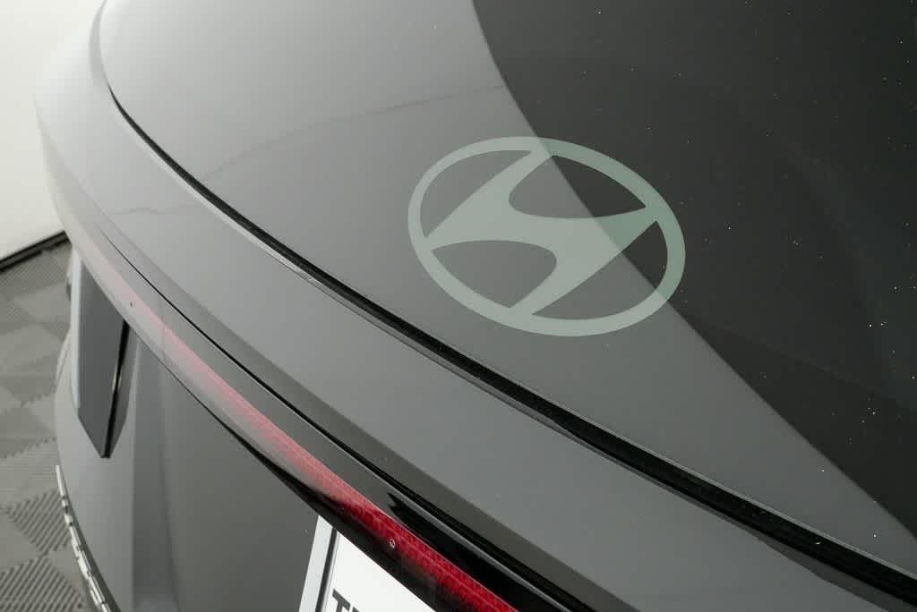 New 2026 Ash Black Hyundai SEL Convenience image 12