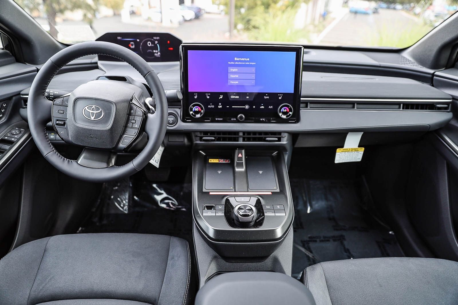 2026 Toyota C-HR XSE - Photo 12
