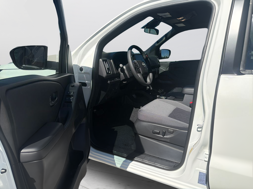 2026 Nissan Frontier SV - Photo 11