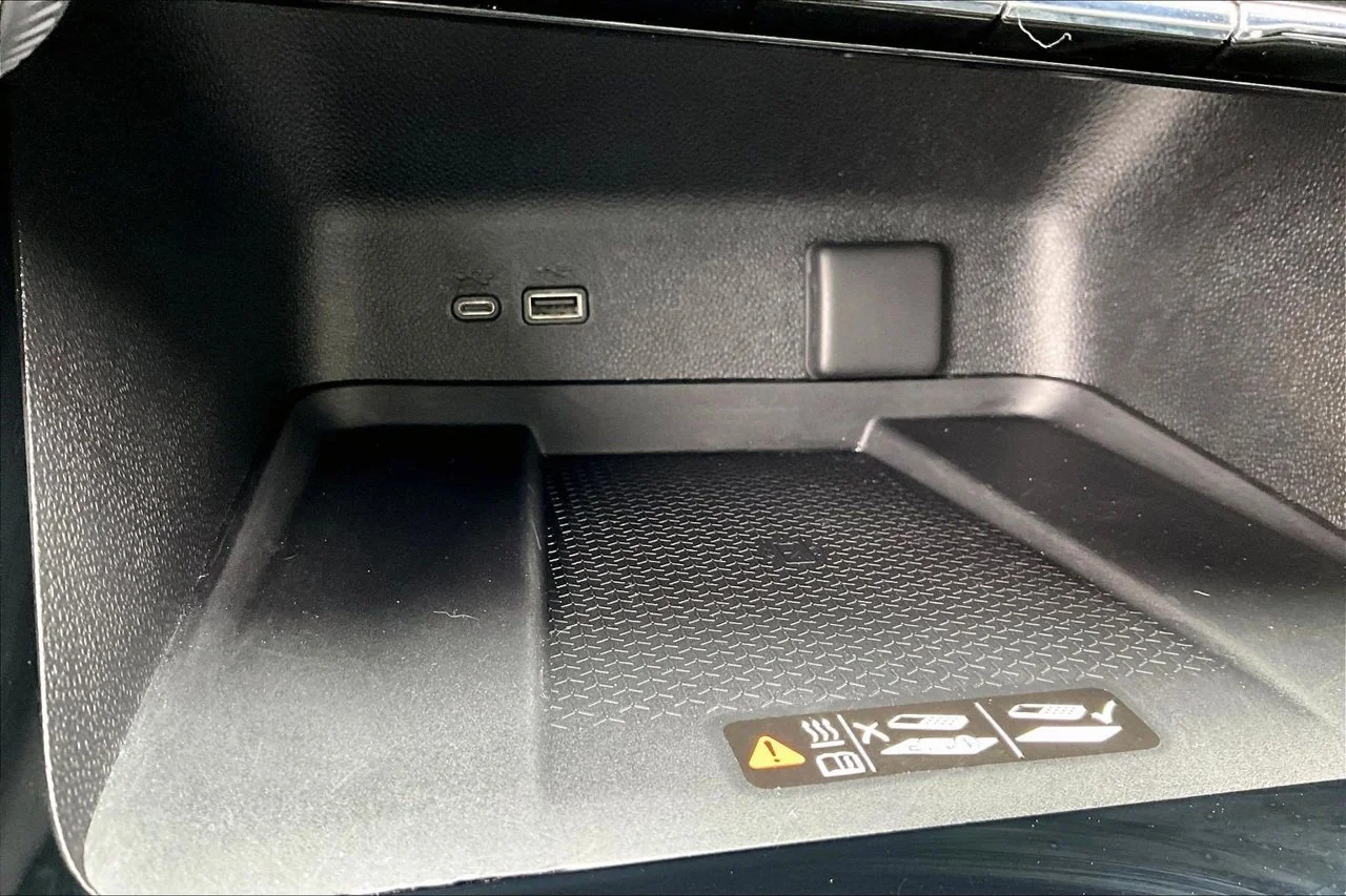 Used 2025 Black Chevrolet LT image 16