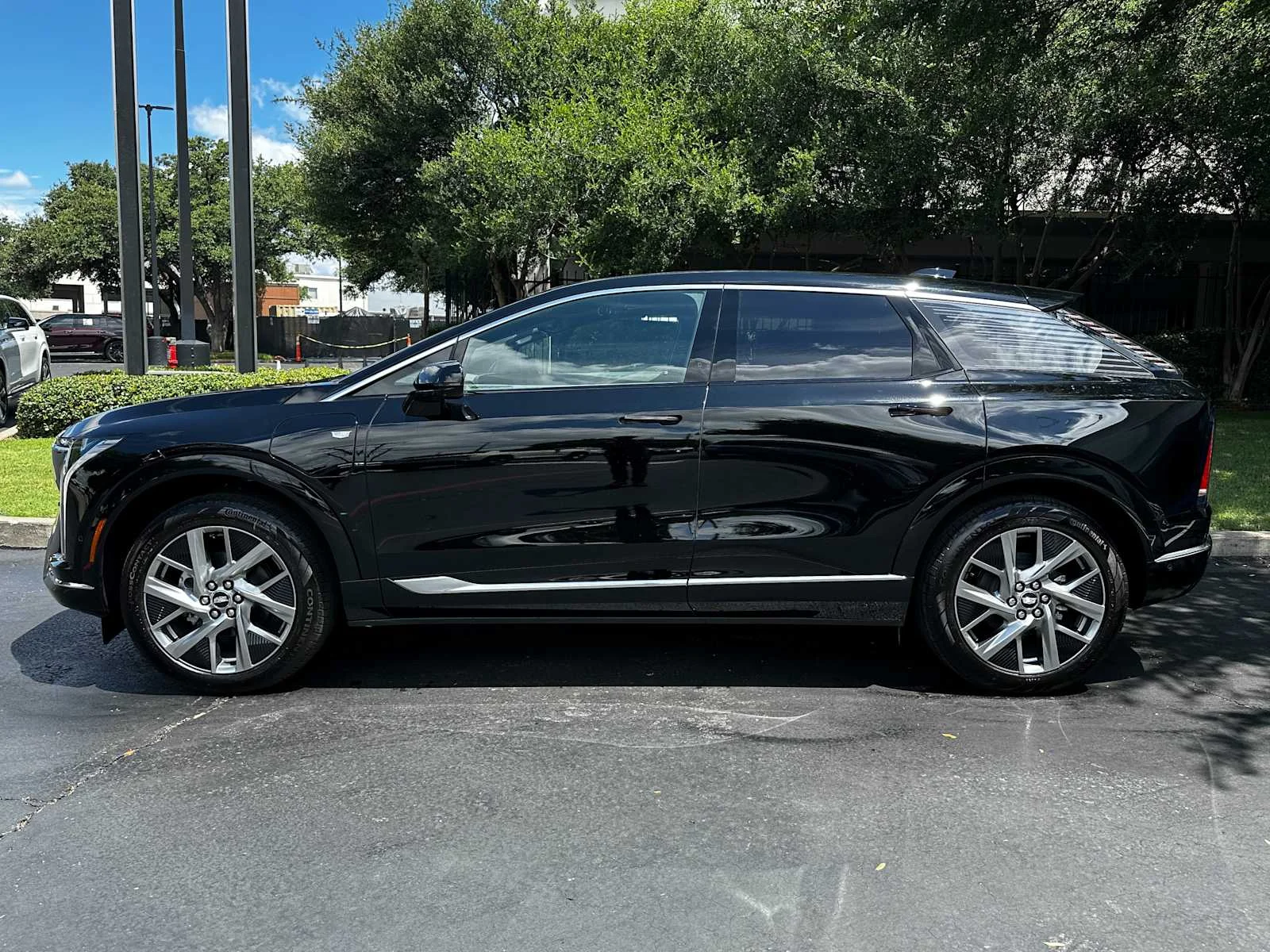 Certified Used 2026 Black Raven Cadillac Luxury image 5