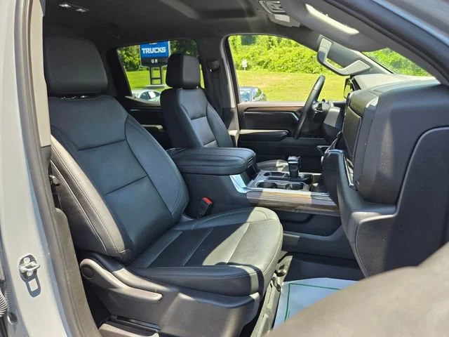 Used 2024 Slate Gray Metallic Chevrolet LT Trail Boss image 20