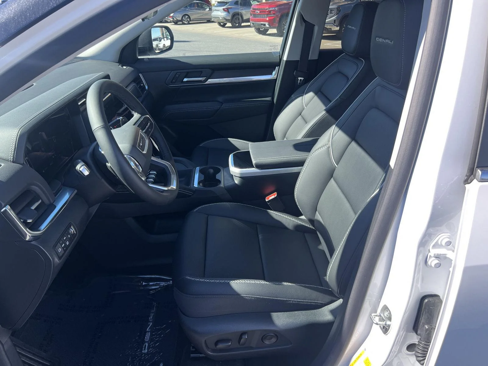 2027 GMC Terrain Denali - Photo 24