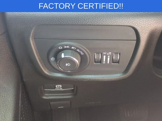 Used 2025 Silver Jeep Overland image 19