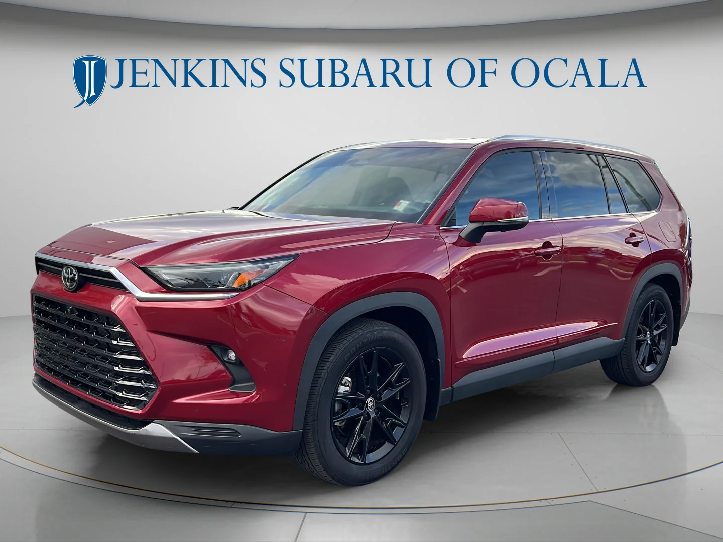 Used 2025 Pearl Toyota Platinum image 7