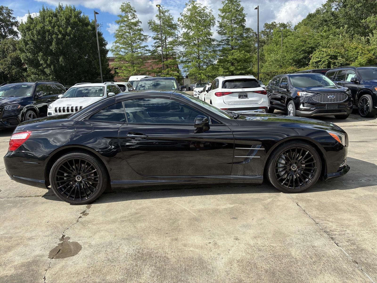 Used 2016 Obsidian Black Metallic Mercedes-Benz SL 400 image 15