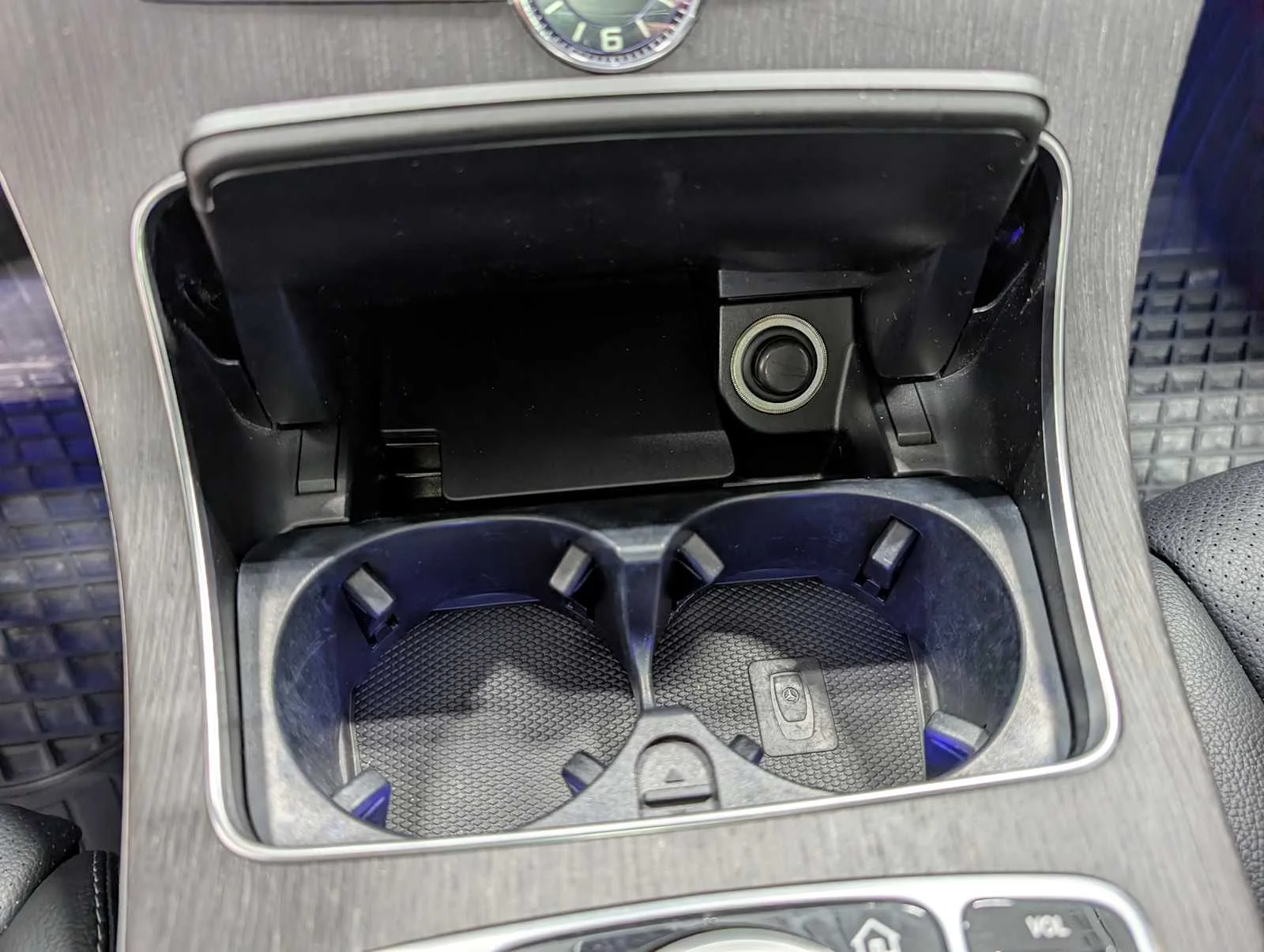 Used 2021 Selenite Grey Metallic Mercedes-Benz C 300 image 28