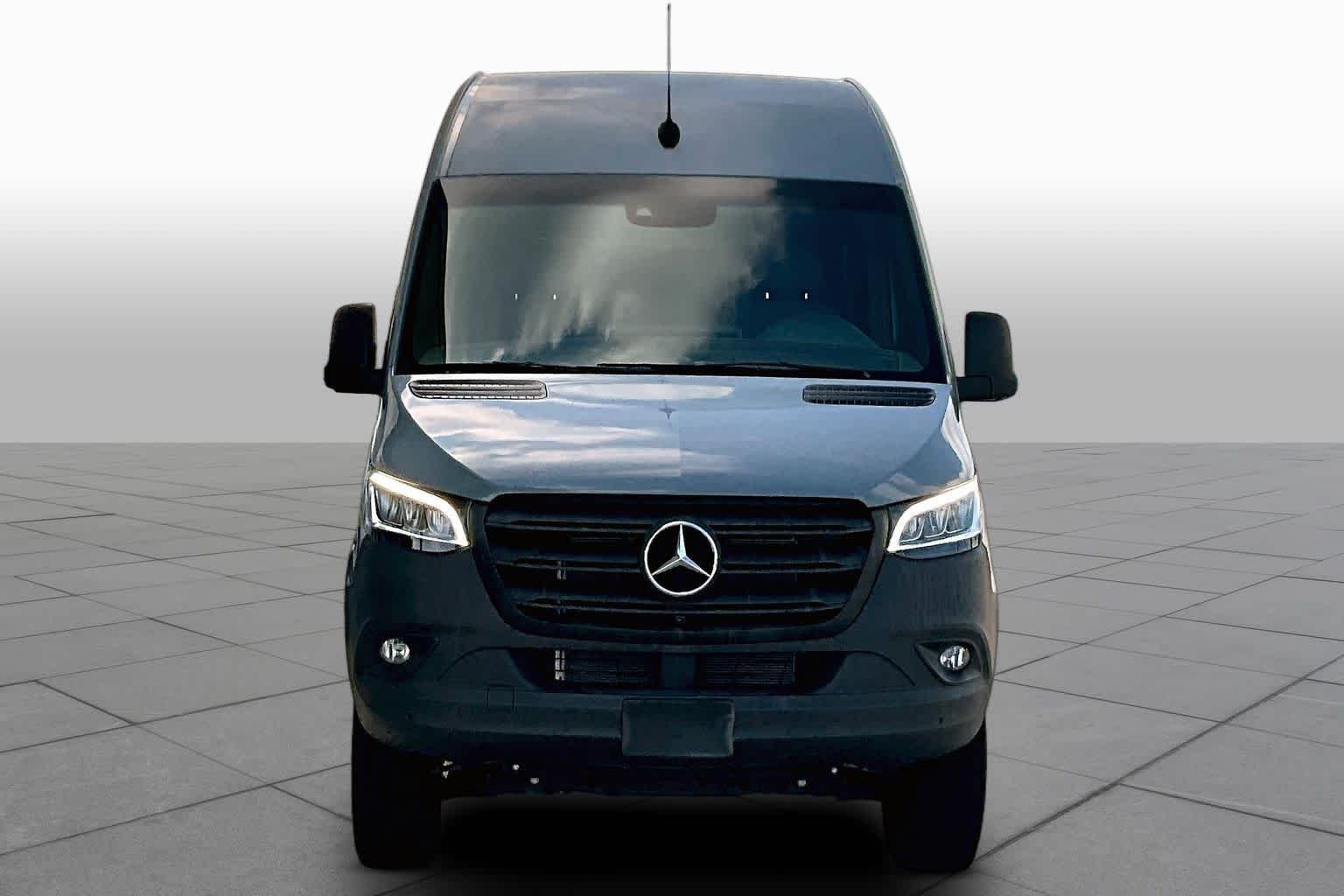 Used 2024 Blue Grey Mercedes-Benz  image 4