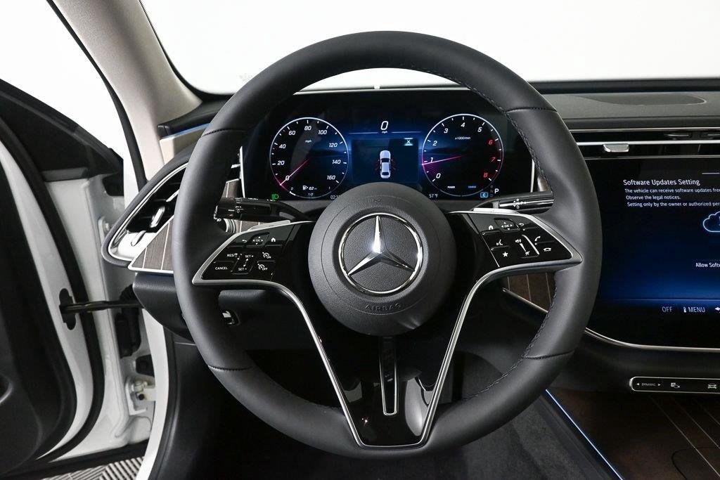 New 2026 Polar White Mercedes-Benz E 350 image 2