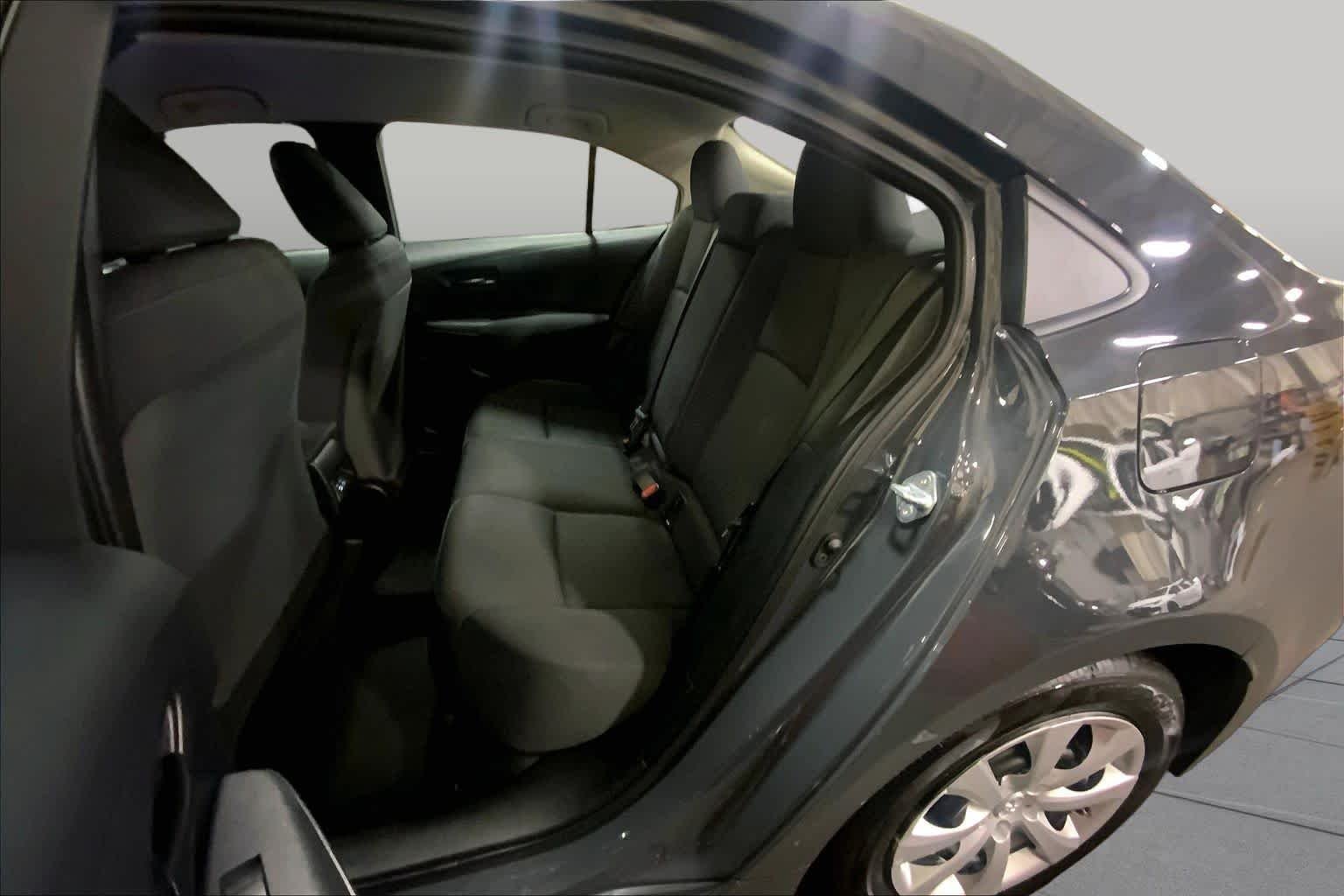Used 2024 Underground Toyota LE image 21