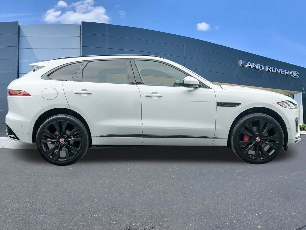 Used 2021 White Jaguar P400 R-Dynamic S image 8
