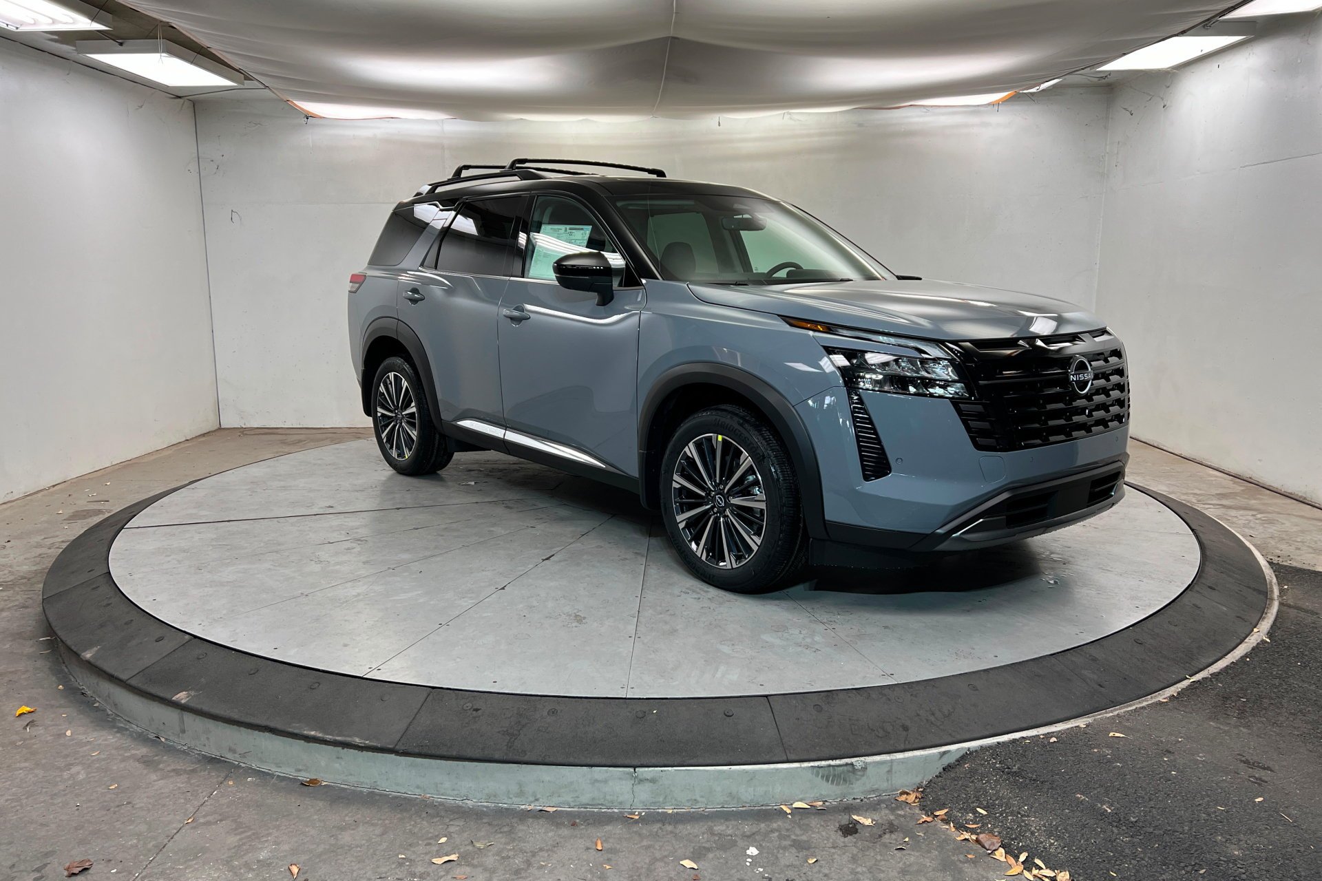 2026 Nissan Pathfinder Platinum - Photo 8