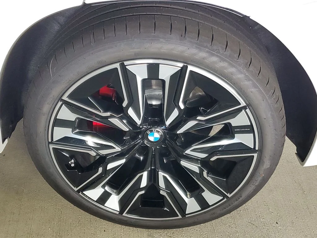 New 2026 Alpine White BMW M50 xDrive image 5