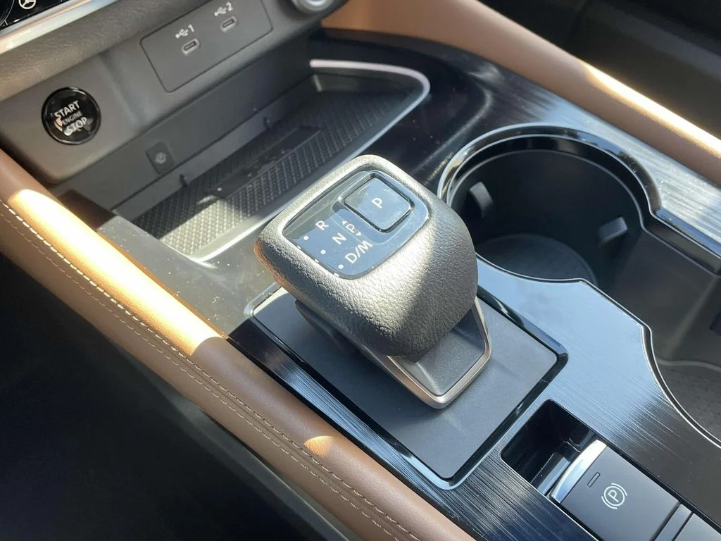 New 2026 Gray Nissan Platinum image 30