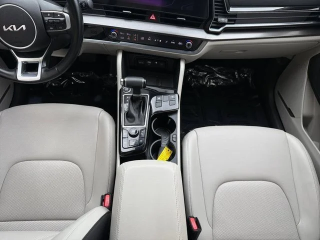 Used 2023 Black Kia EX image 8