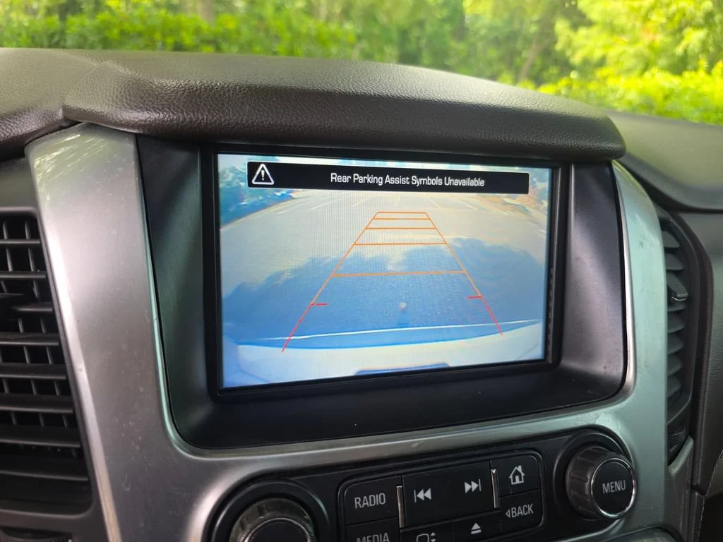 Used 2016 IRIDESCENT PEARL TRICOAT Chevrolet LTZ image 17