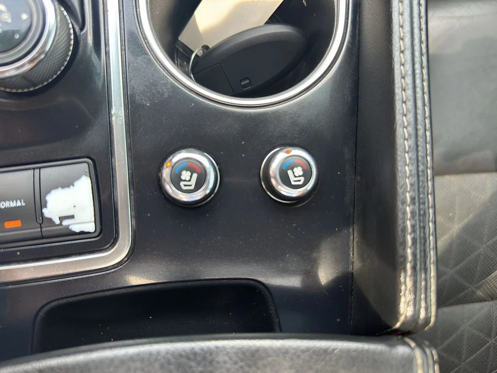 Used 2017 Super Black Nissan Platinum image 21