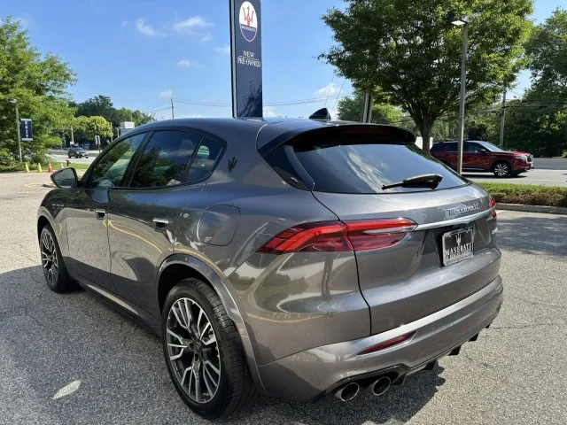 Used 2023 Grigio Lava Metallic Maserati Modena ~ Premium Package !! image 7