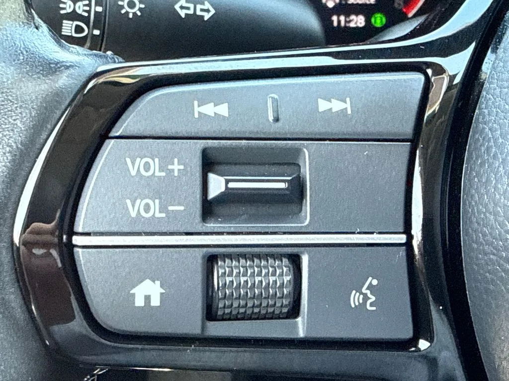 Used 2024 Gray Honda EX-L image 28