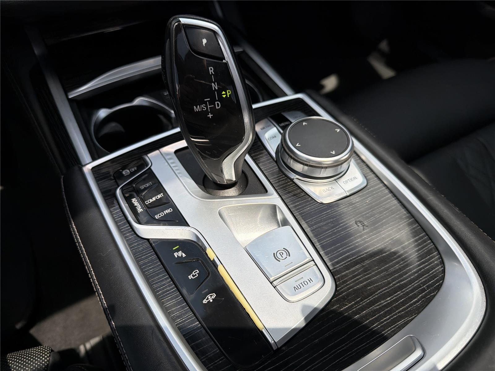 Used 2020 Black Sapphire Metallic BMW 740i xDrive image 10