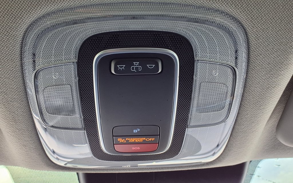 Used 2023 Silver Hyundai SEL image 21
