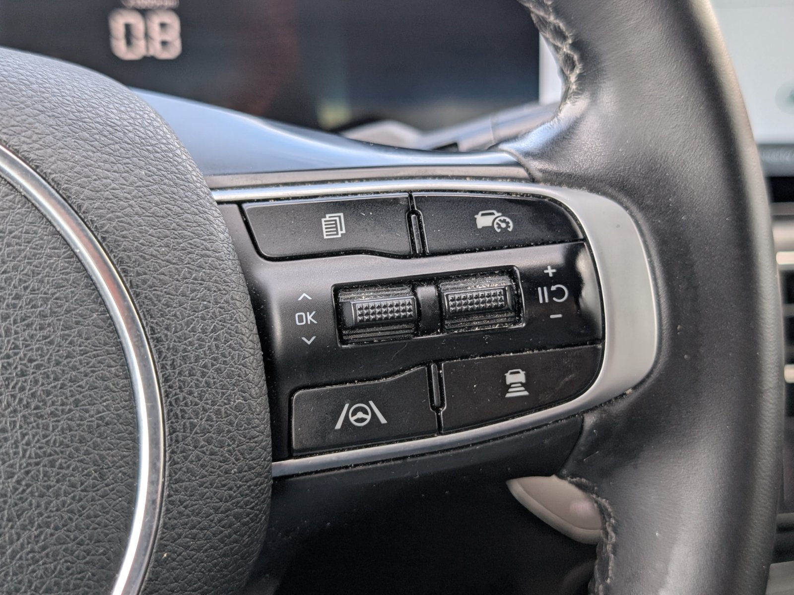 2025 Kia K5 GT-Line - Photo 23
