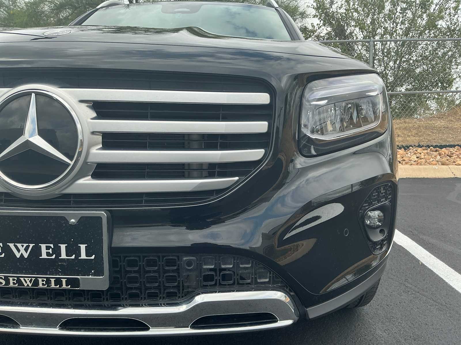 Used 2026 Night Black Mercedes-Benz GLB 250 image 7