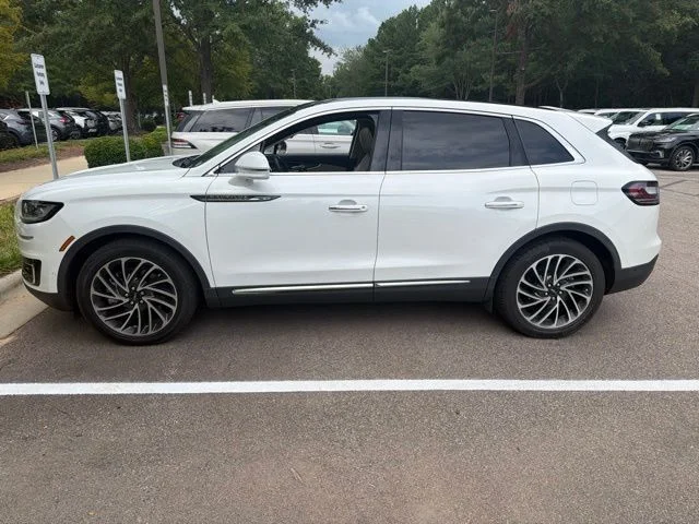 Used 2020 White Lincoln Reserve image 4