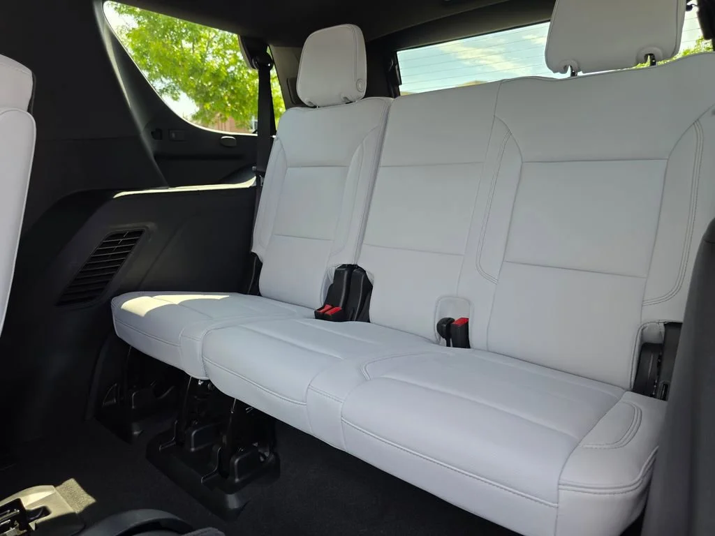 Used 2026 Polar White Tricoat Chevrolet Premier image 30