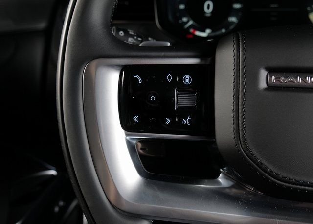 New 2026 Santorini Black Land Rover SE image 19
