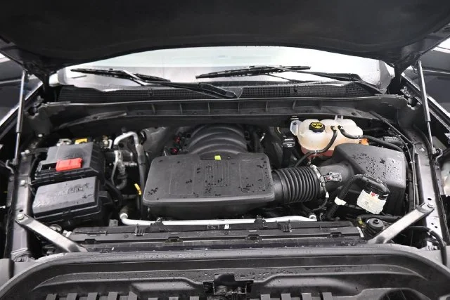 Used 2023 Silver GMC Denali image 28