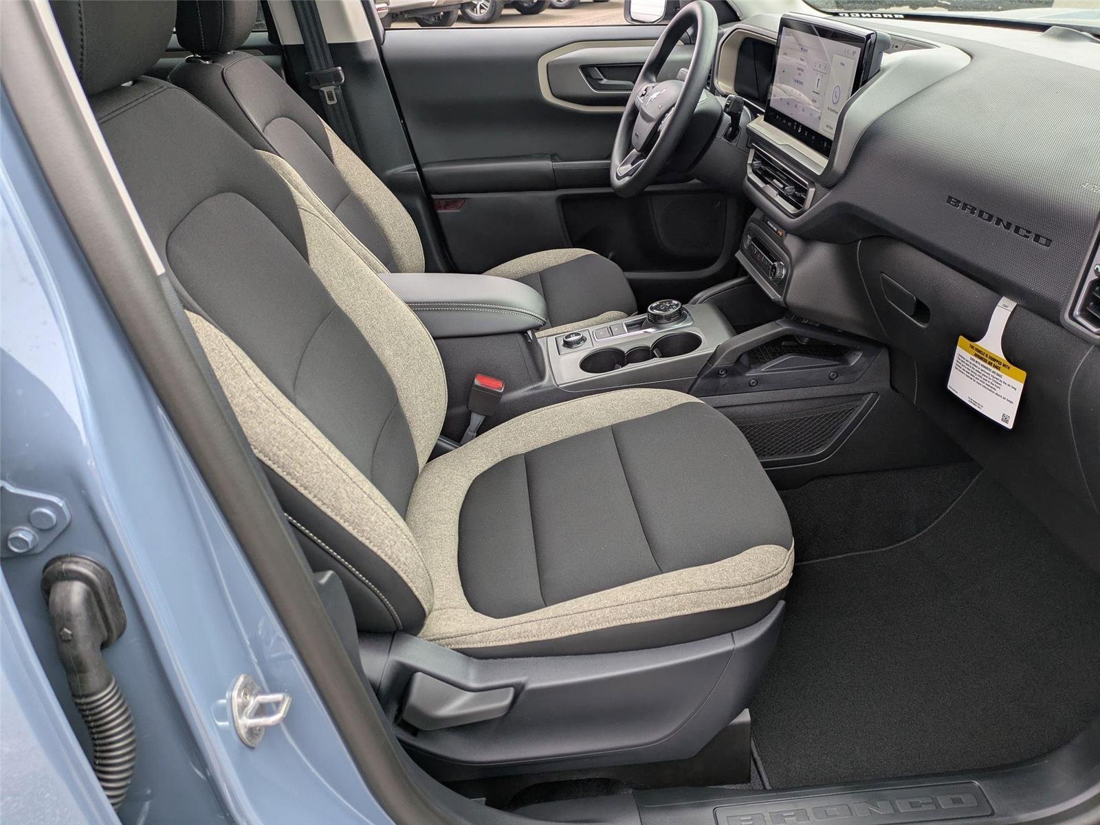 New 2025 Azure Gray Metallic Tri-Coat Ford Big Bend® image 31