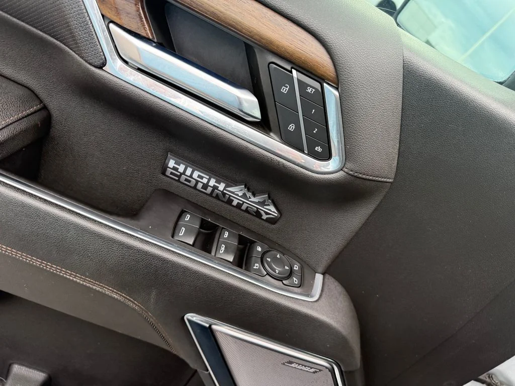 Used 2023 Gray Chevrolet High Country image 6