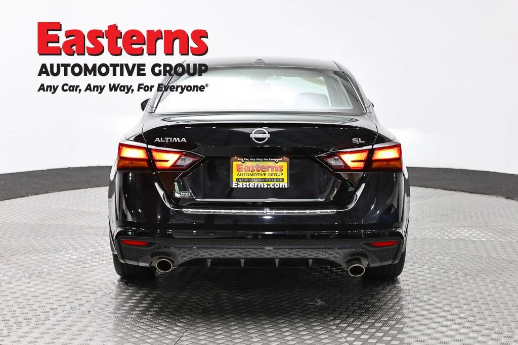 Used 2023 Black Nissan 2.5 SL image 6