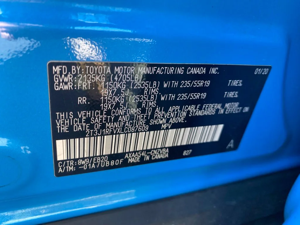 Used 2020 Blue Toyota Adventure image 21